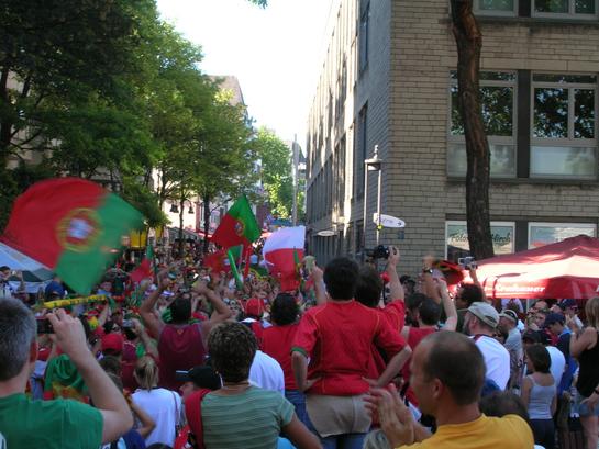 Portugal_fans.jpg
