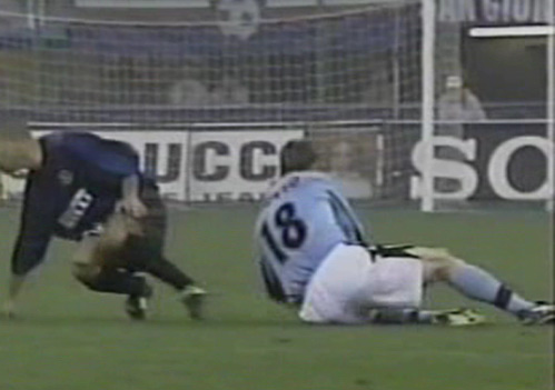 99_sansiro_inter_nedved_tackle_2.jpg