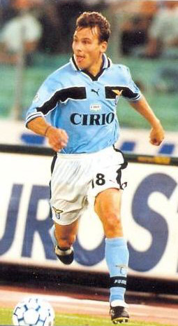 nedved_play_puma_2000.jpg