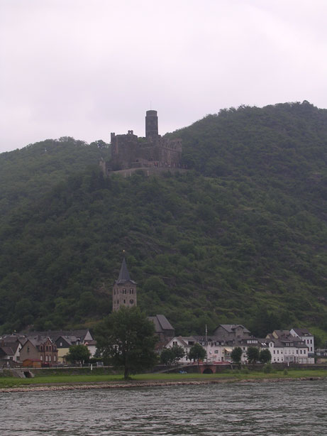 rhine_castle_town1.jpg